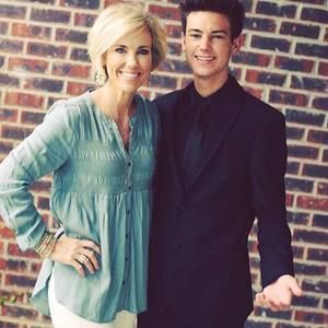 Meet your Posher, Lawson